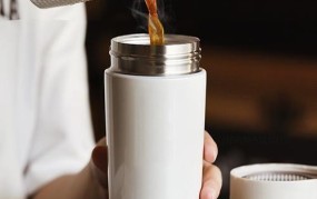 咖啡 不锈钢杯可以喝吗，不锈钢杯子能装咖啡吗