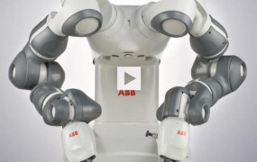 ABB双臂协作机器人：未来的工作伙伴