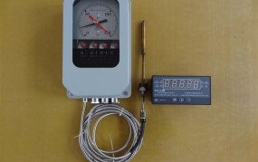 变压器温度计所指示的温度是什么部位?