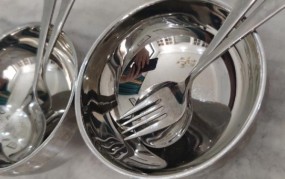 201材质的不锈钢碗可以用吗有毒吗安全吗