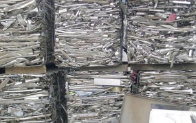 不锈钢回收价一斤多少元，304废不锈钢多少钱一斤